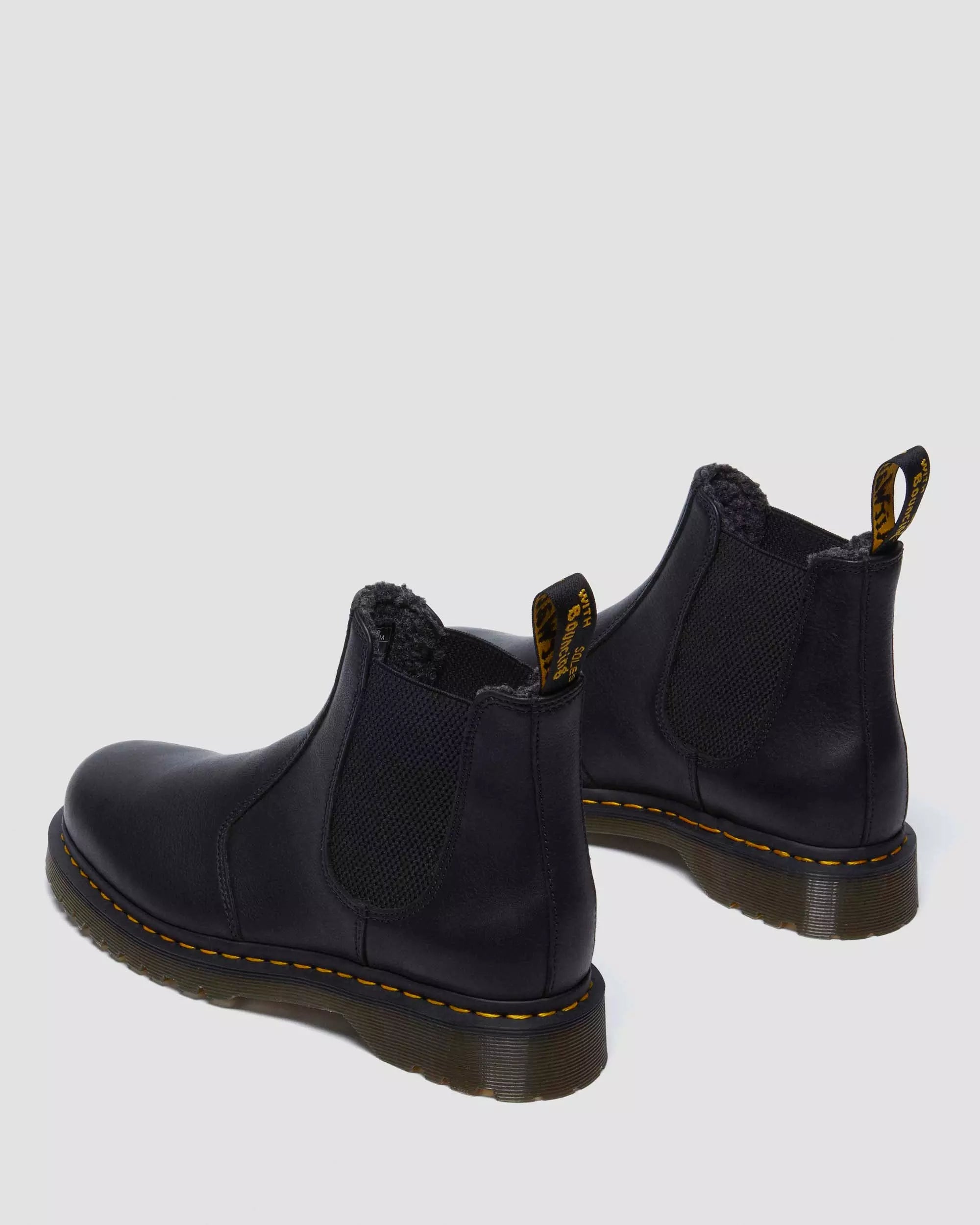 2976 Grizzly Fleece Lined Chelsea Boots