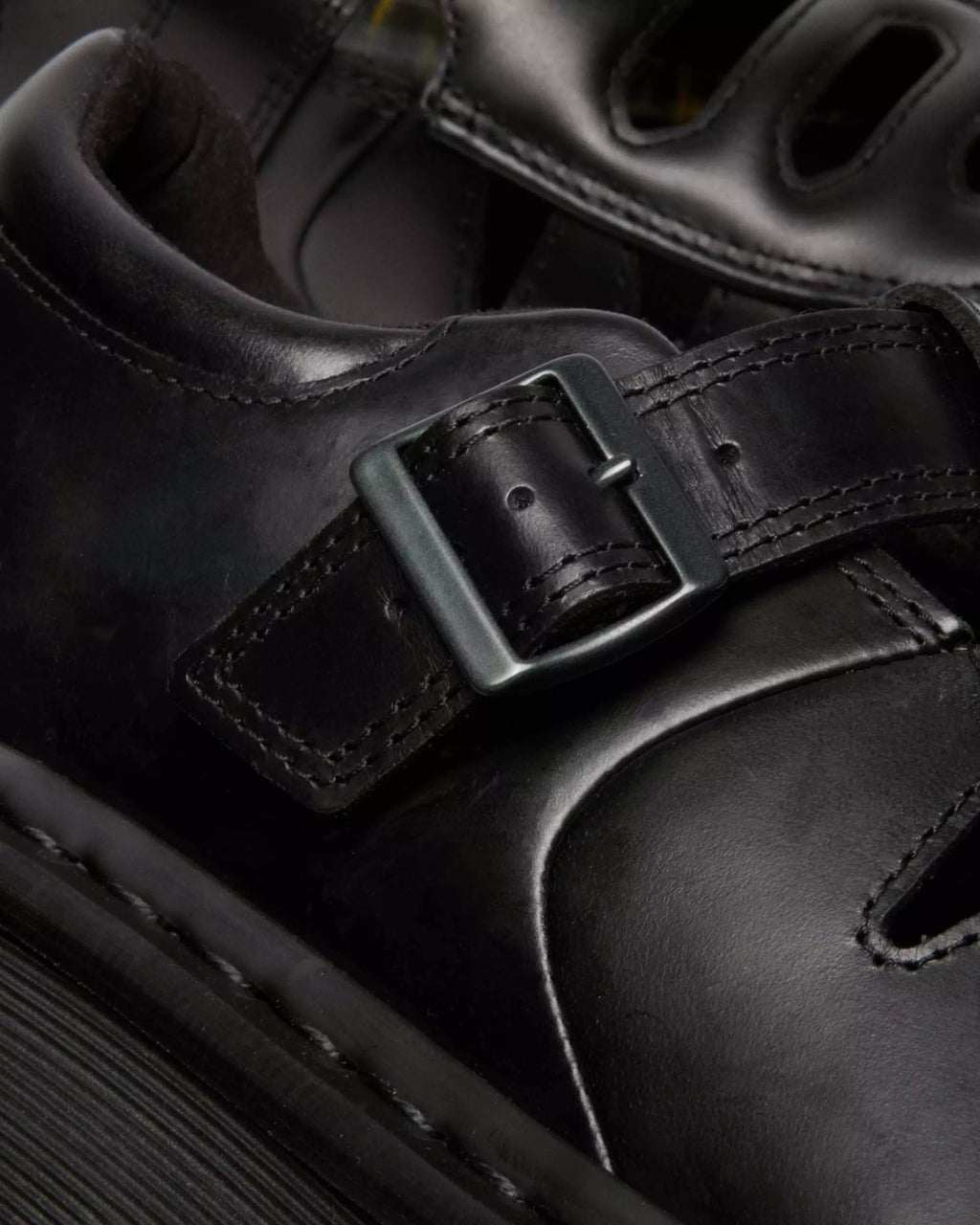 Qubist Fisherman Soft Leather Buckle Shoes