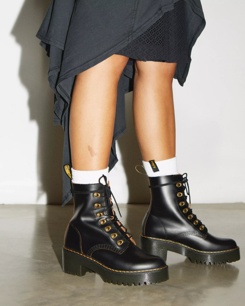 Leona Women's Vintage Smooth Leather Heeled Boots
