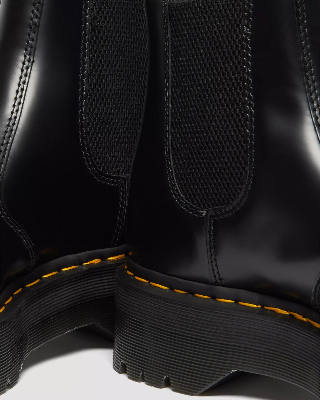 2976 Smooth Leather Platform Chelsea Boots