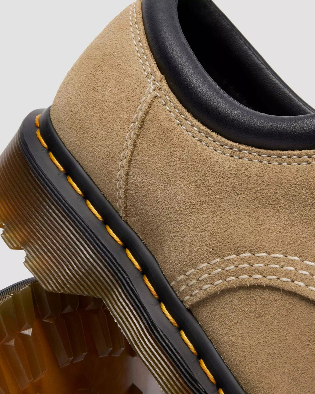 8053 Waxy Suede Shoes