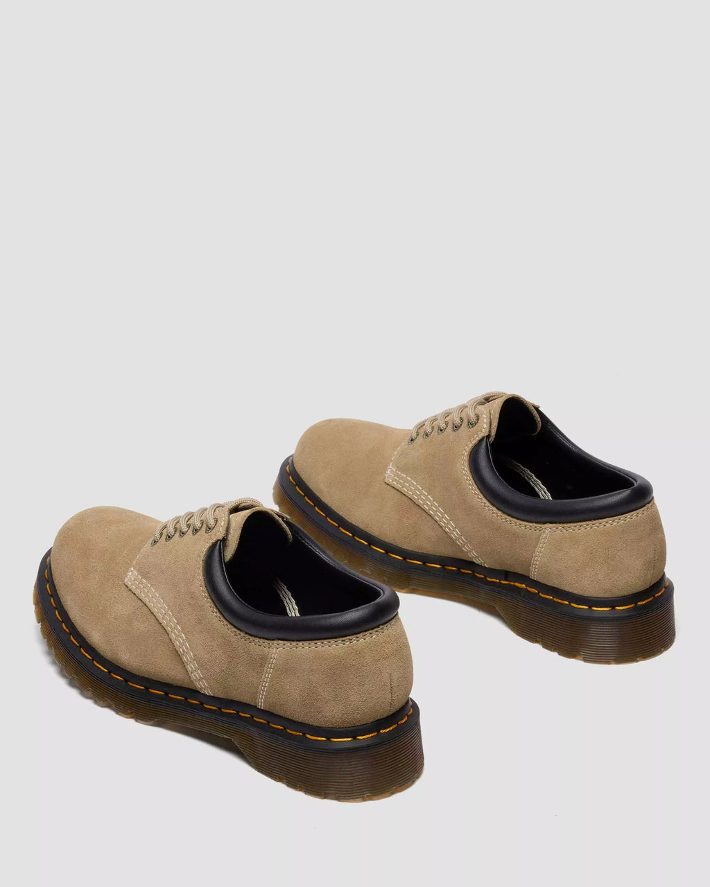 8053 Waxy Suede Shoes