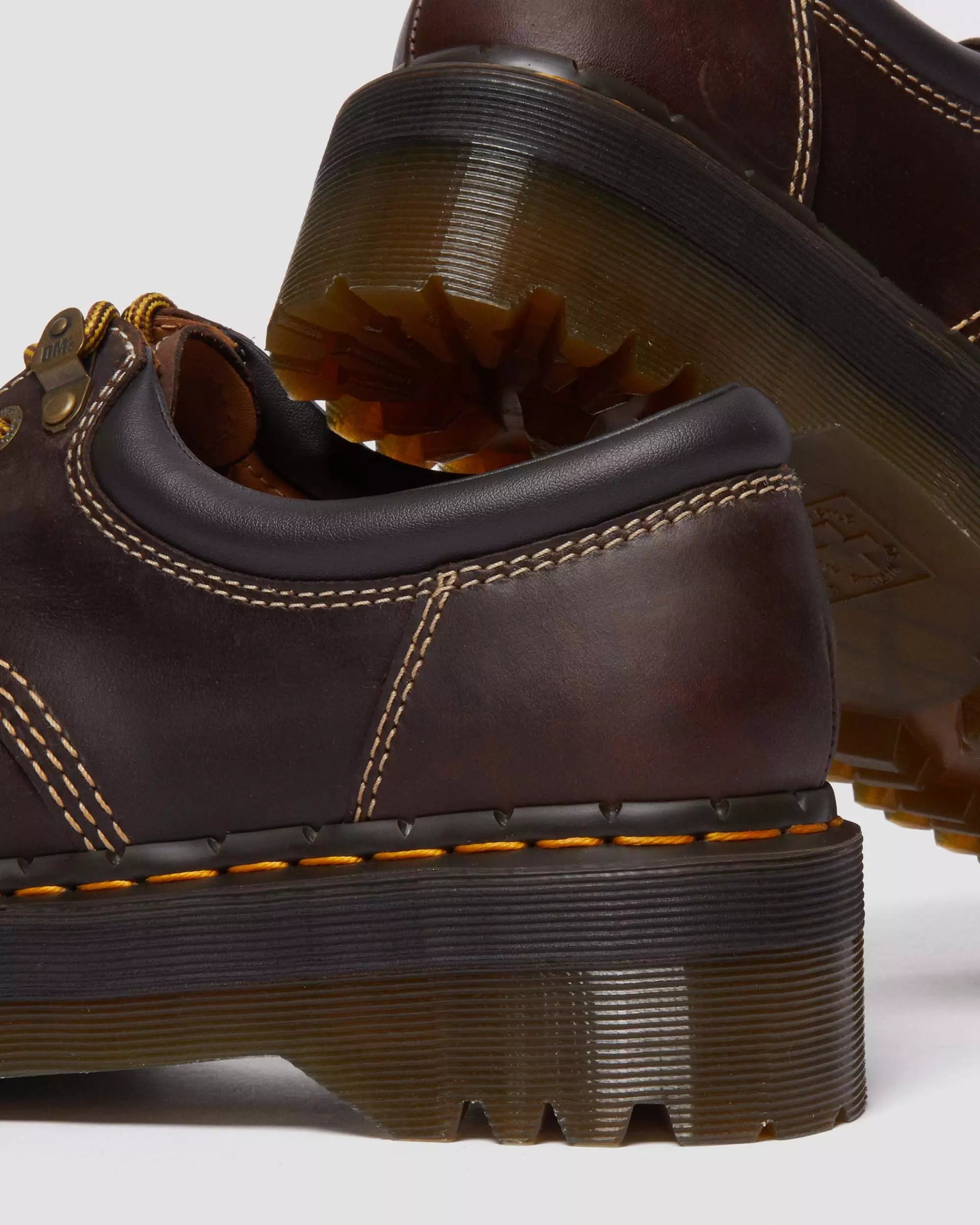 8053 Arc Crazy Horse Leather Platform Casual Shoes