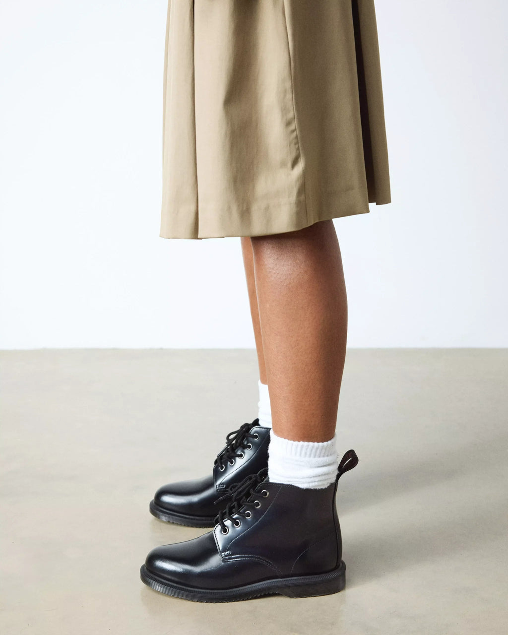 EMMELINE Smooth Lace Up Boots