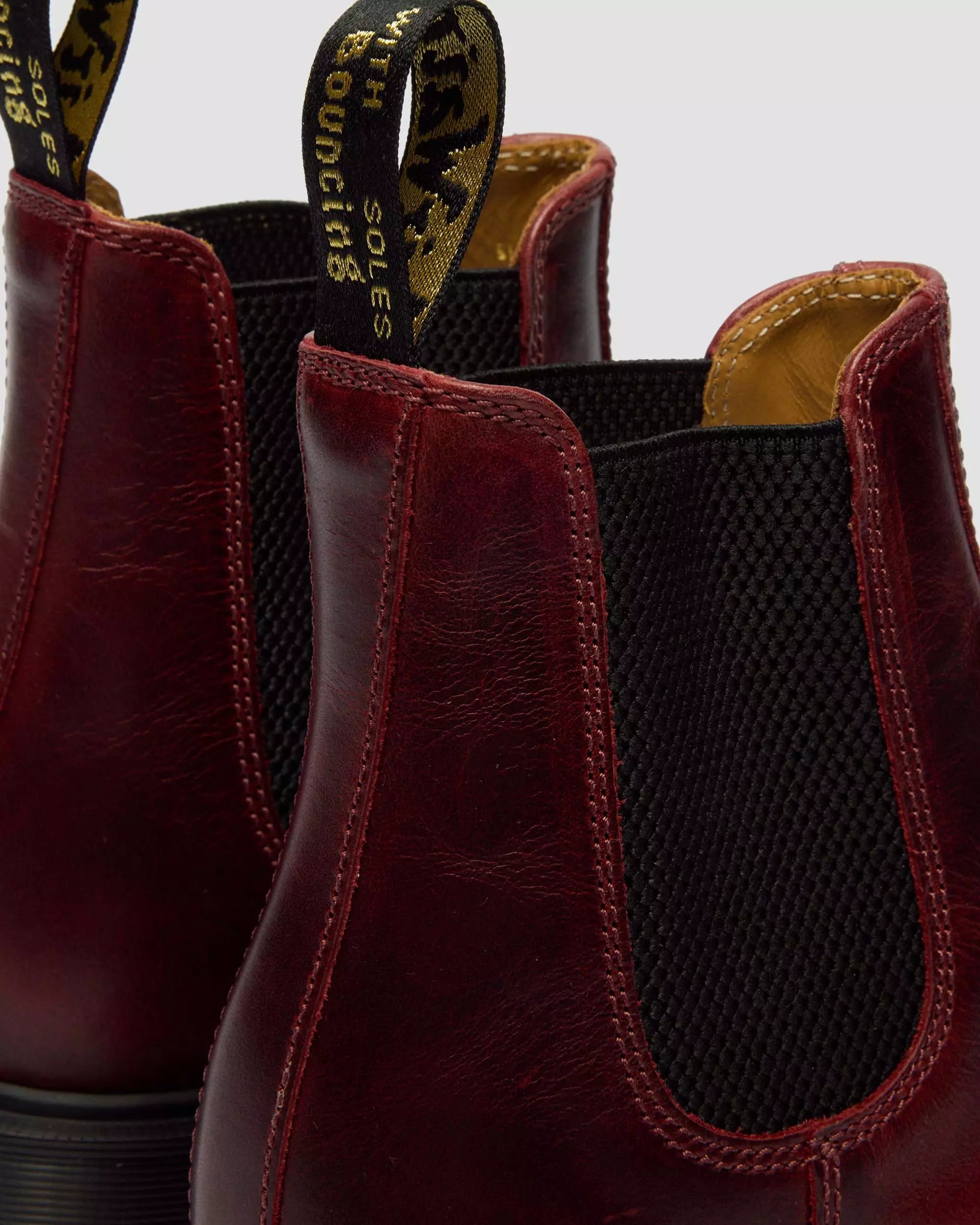 2976 Made In England Classic Calf Leather Chelsea Boots