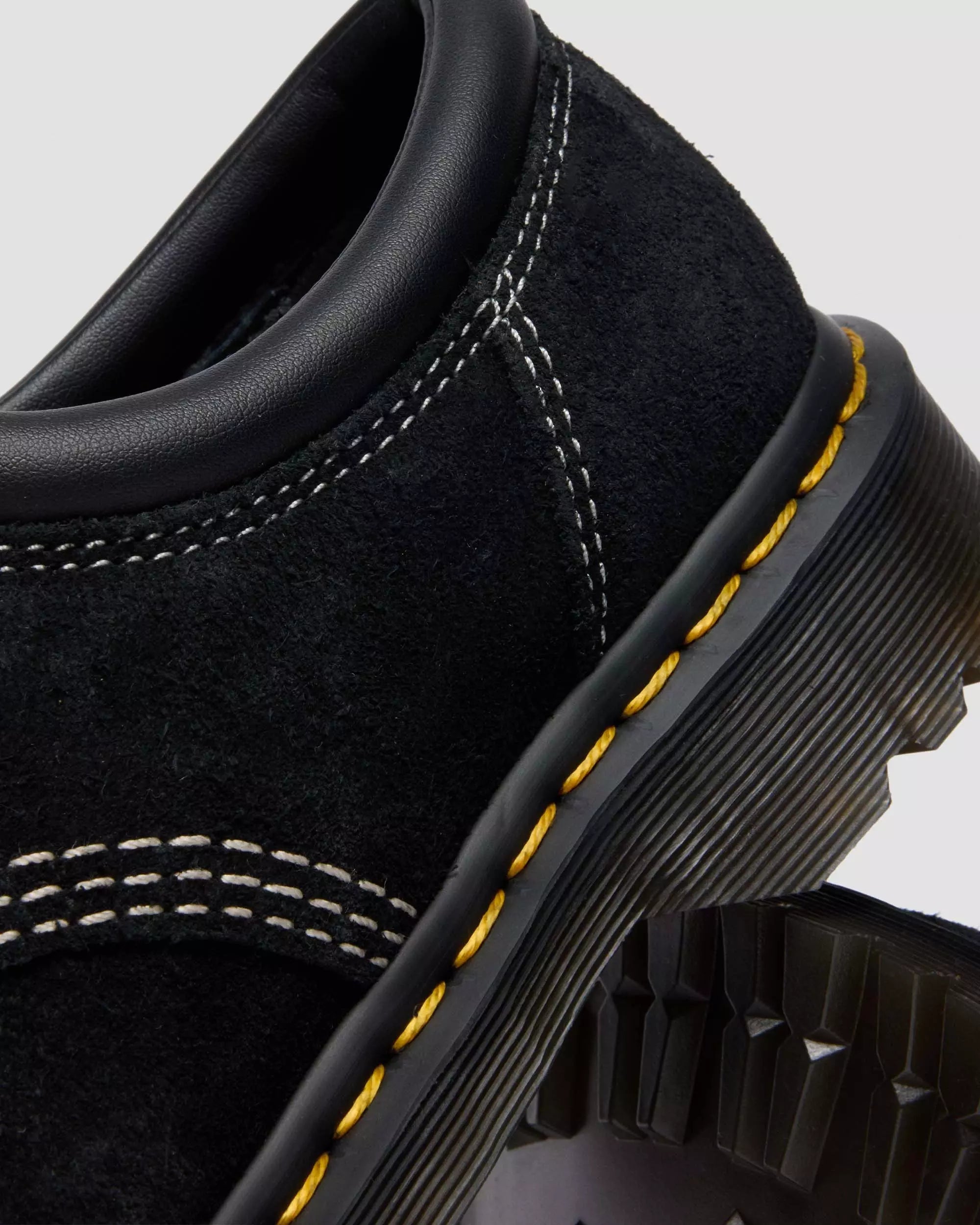8053 DISTRESSED SUEDE SHOES