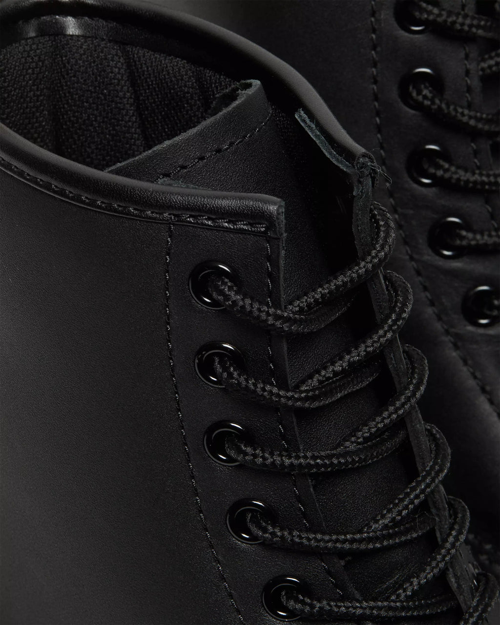 1460 Slip Resistant Leather Lace Up Boots