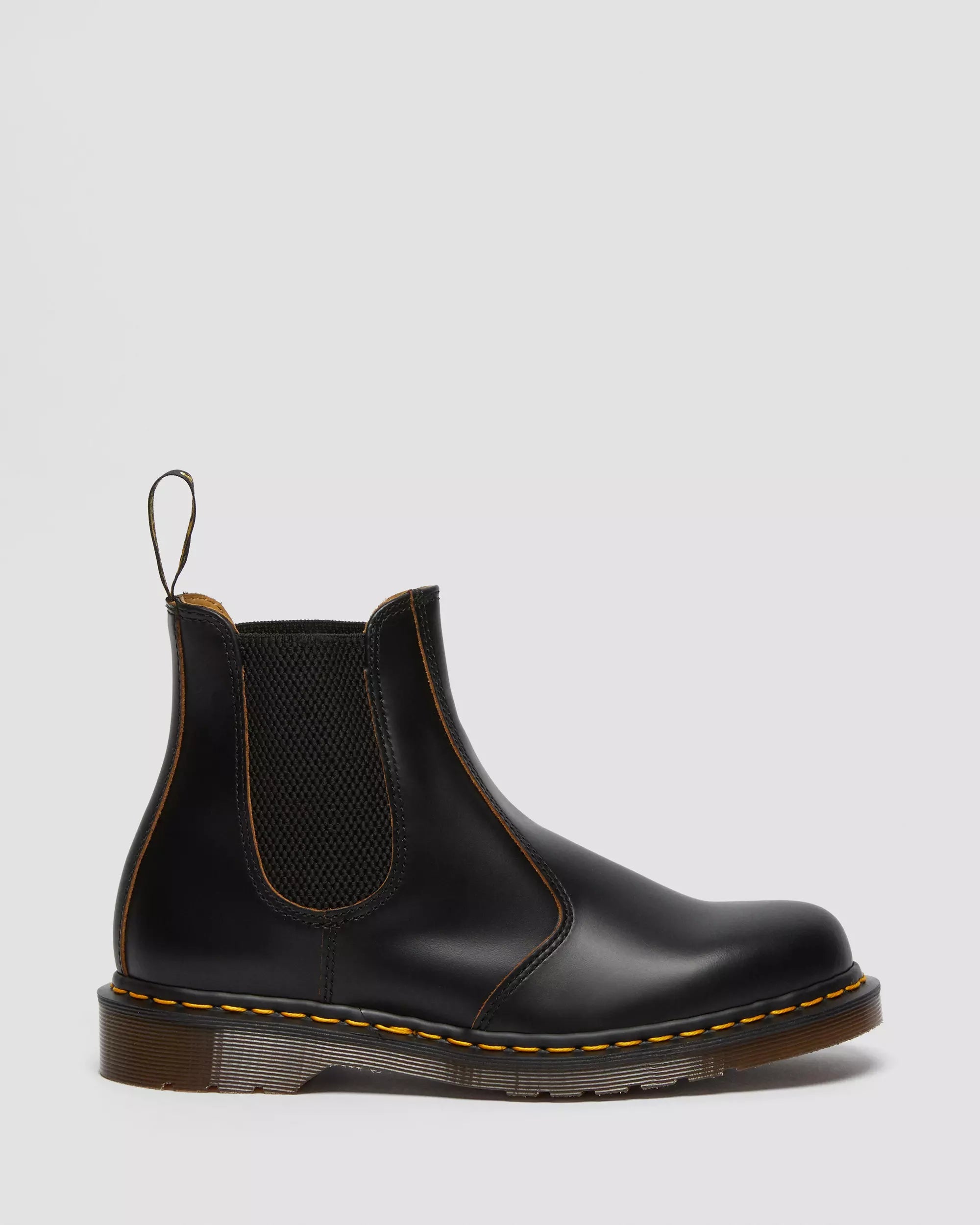 2976 Vintage Made In England Leather Chelsea Boots